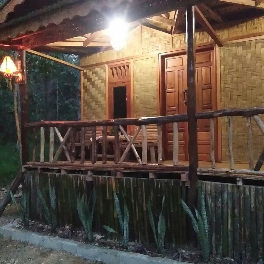 Landak River Guest House Only Trekking With Us 武吉拉旺 外观 照片