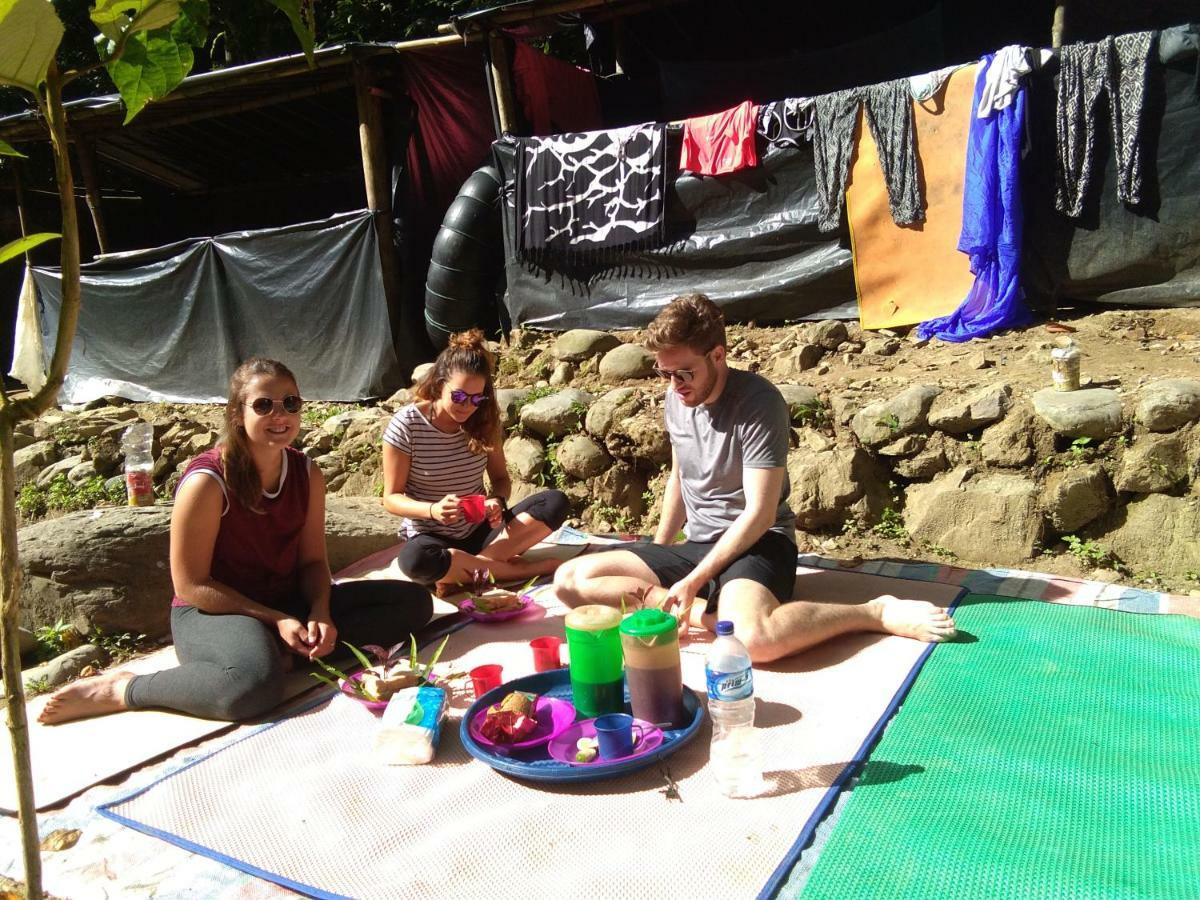 Landak River Guest House Only Trekking With Us 武吉拉旺 外观 照片